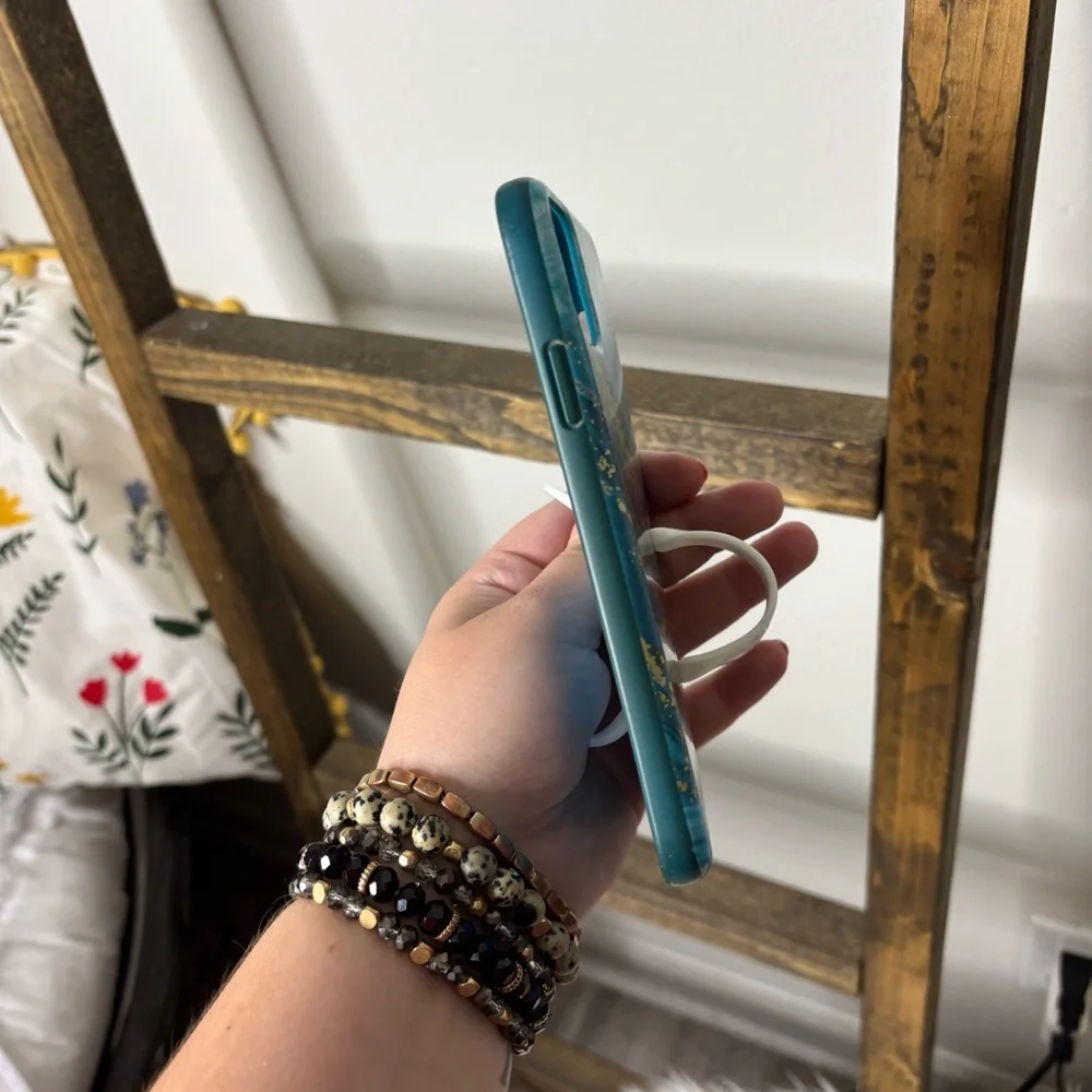 Loopy LEFTY Jasper Case Blue and Gold Phone Case iPhone 11 Pro Max